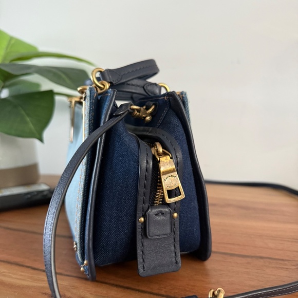 Coach denim bag - Picture 2 of 9